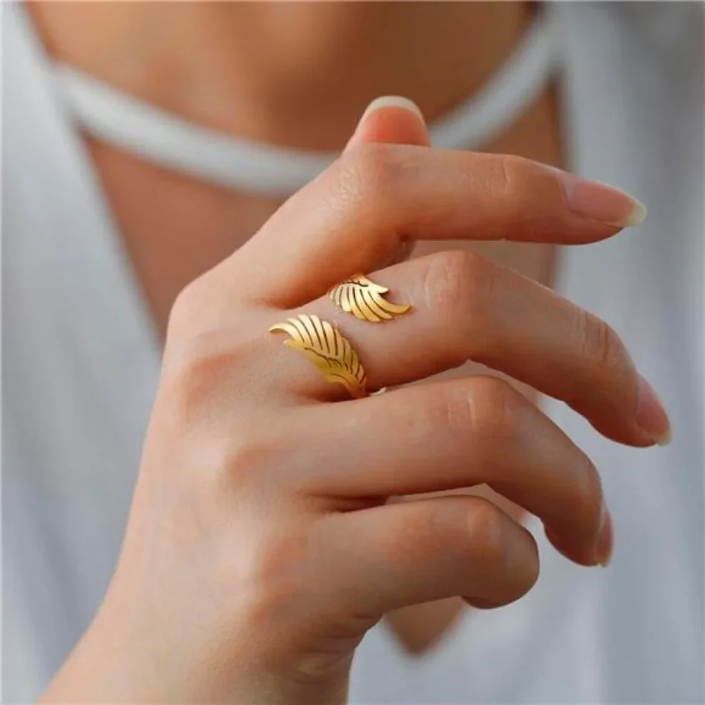 Dreamtimes Open Ring with Flying Angel Wings for Women and Men Adjustable